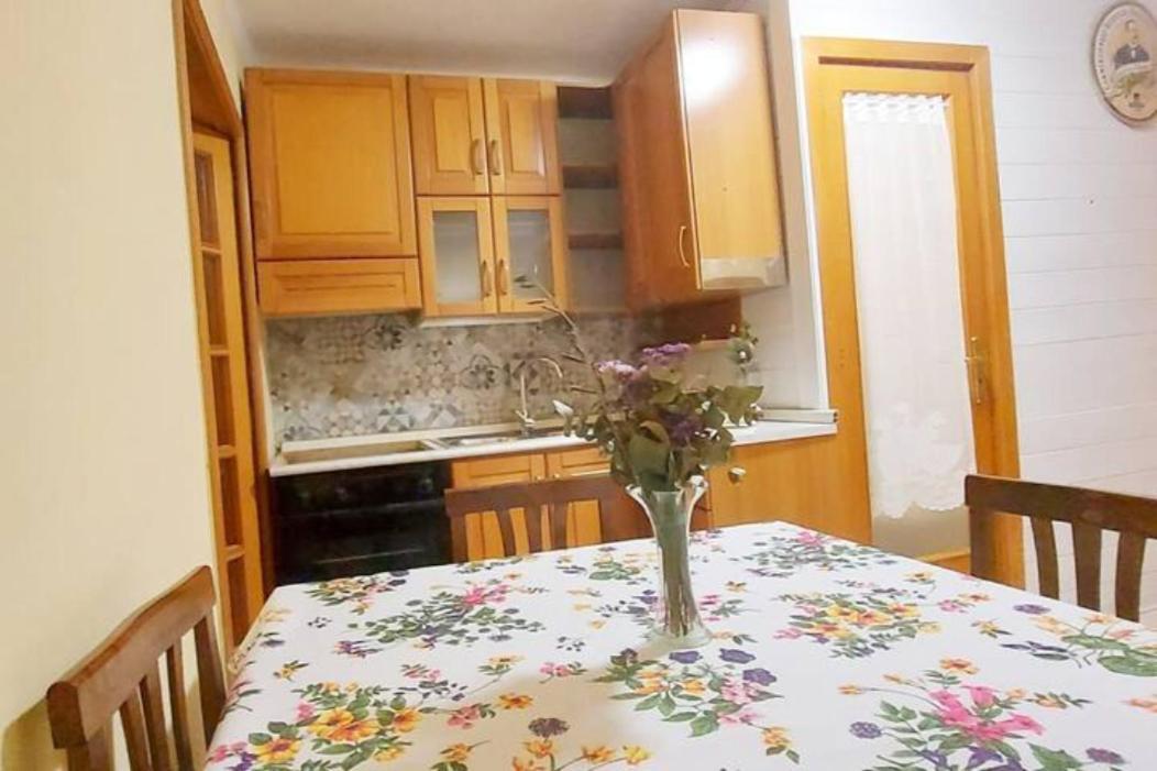 Holiday House Nel Cuore Di Bari Exterior foto